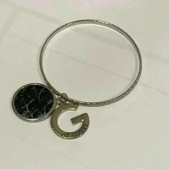G by Guess bracelet - Picture 1 of 5